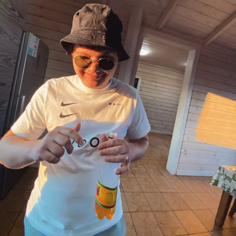 Влад Вертей